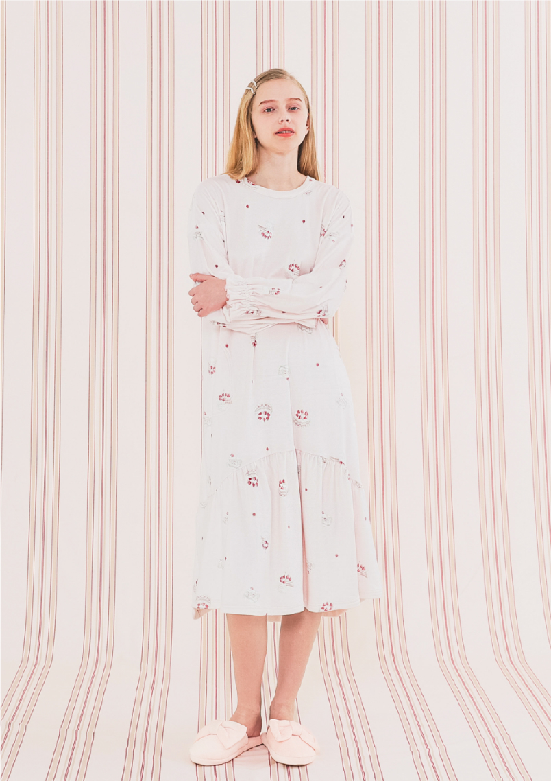 スノースムージーホイップケーキワンピース