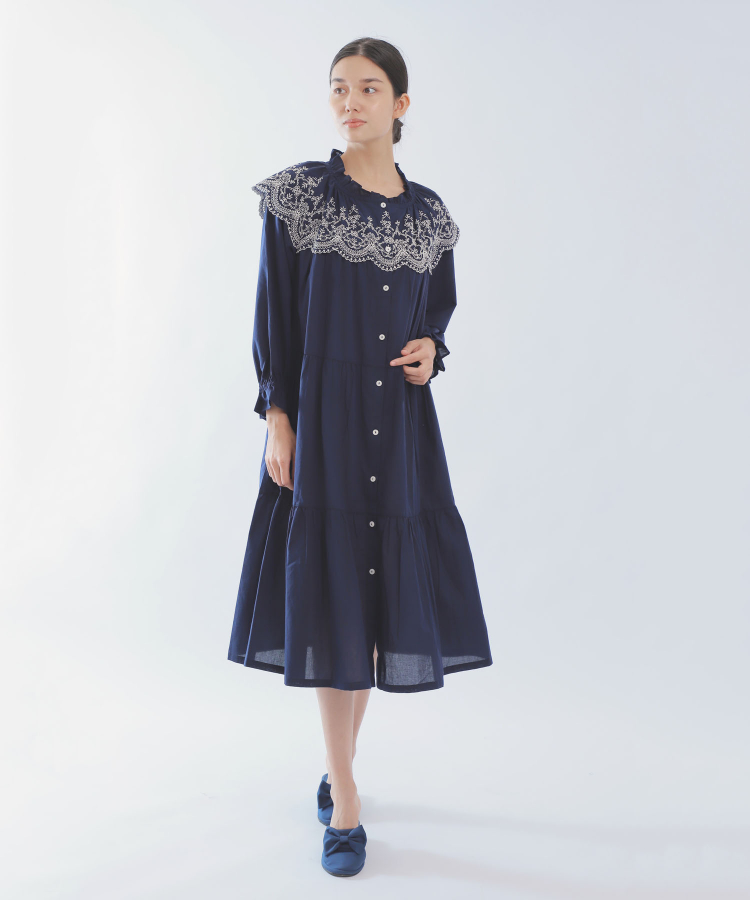 AOレース刺繍ワンピース