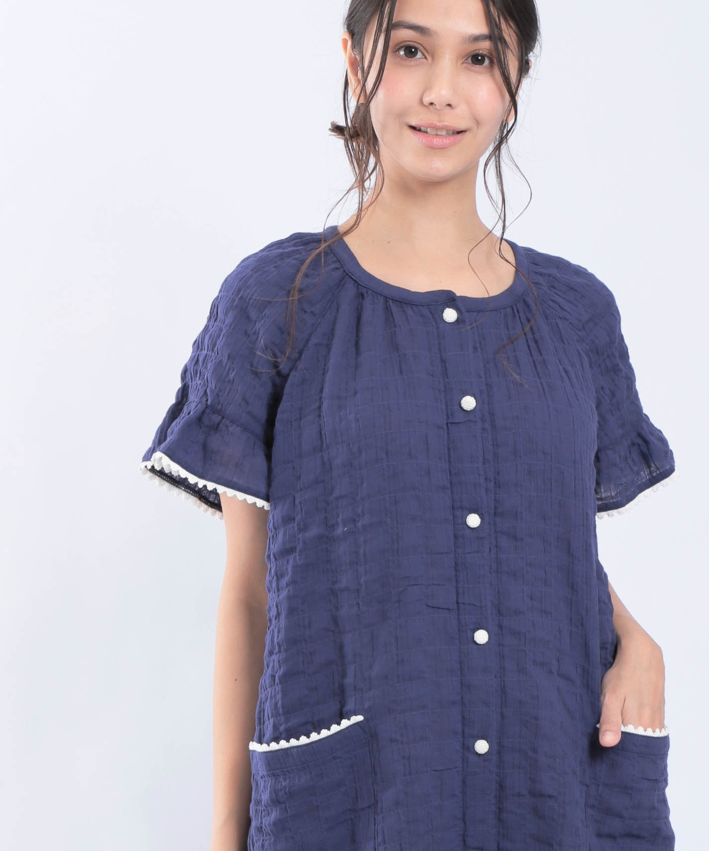 シャーリングガーゼ表面ジャガードワンピース_パジャマ&ルームウェア-ワンピース・ネグリジェ_ネイビー_2