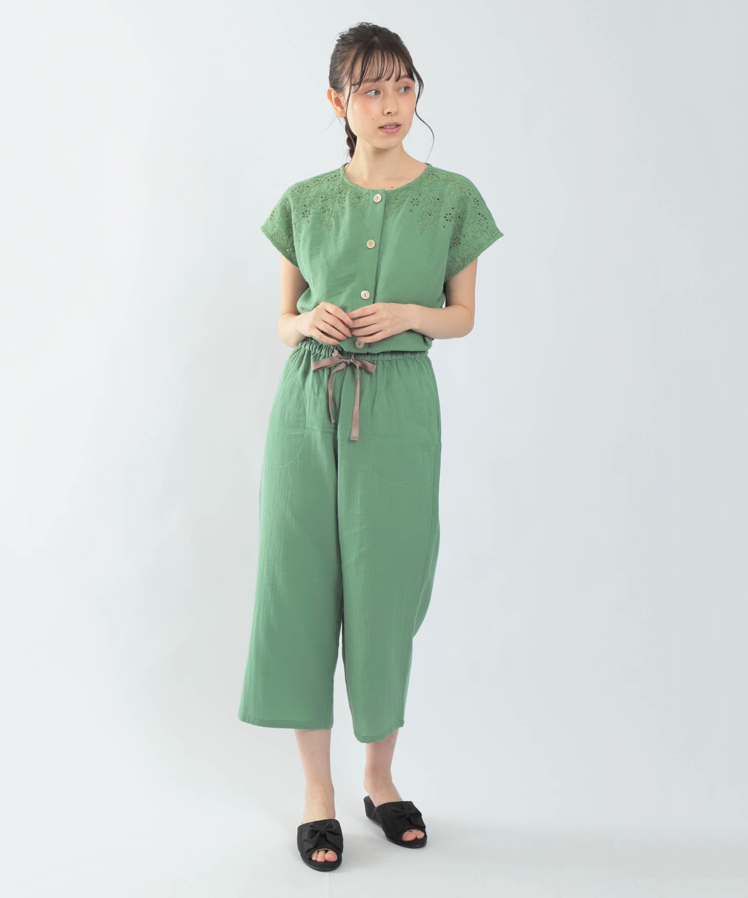 ダブルガーゼ刺繍セットアップ_パジャマ&ルームウェア-セットアップ_グリーン_2