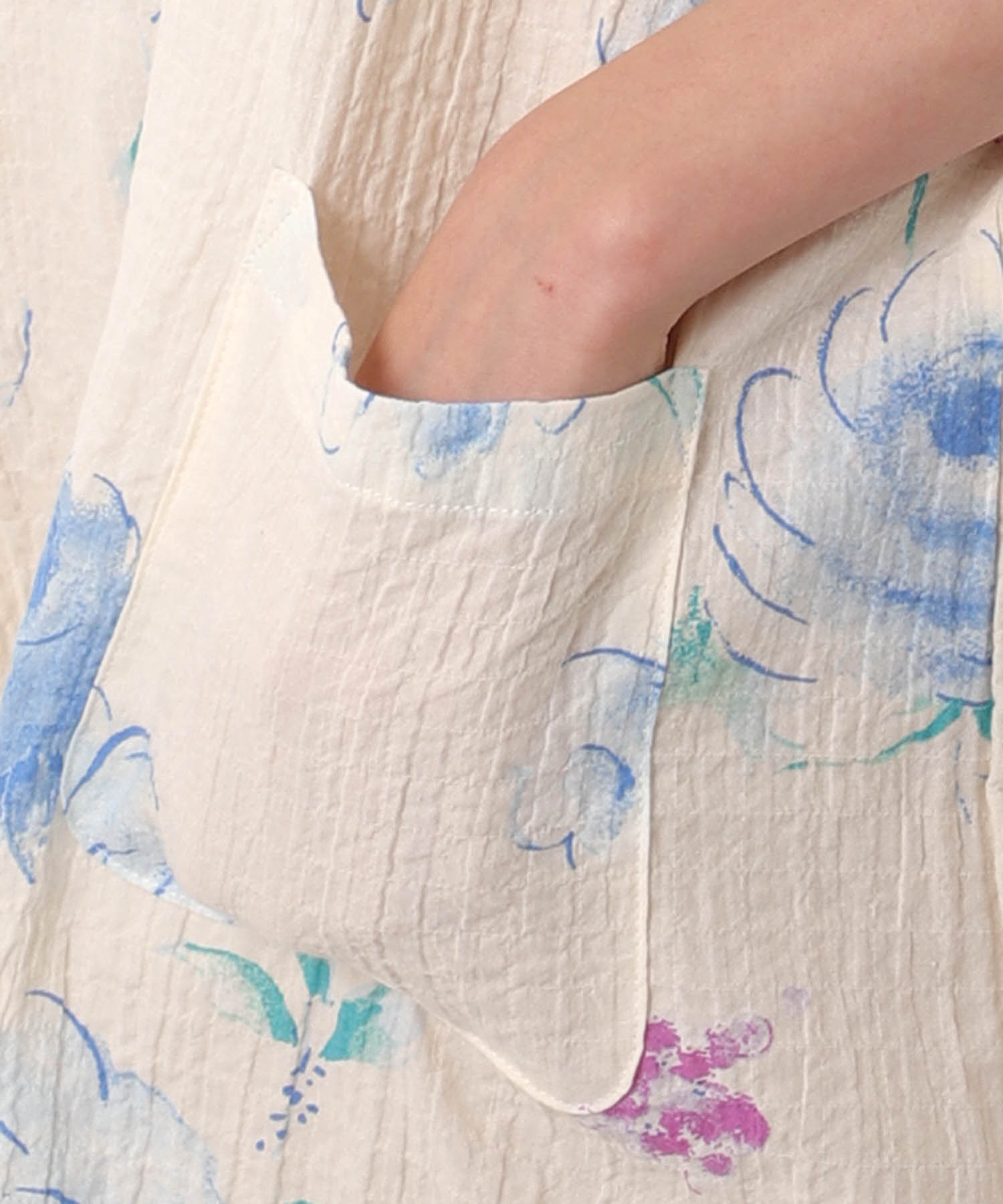 シャーリングボイルローズワンピース_パジャマ&ルームウェア-ワンピース・ネグリジェ_クリーム_4