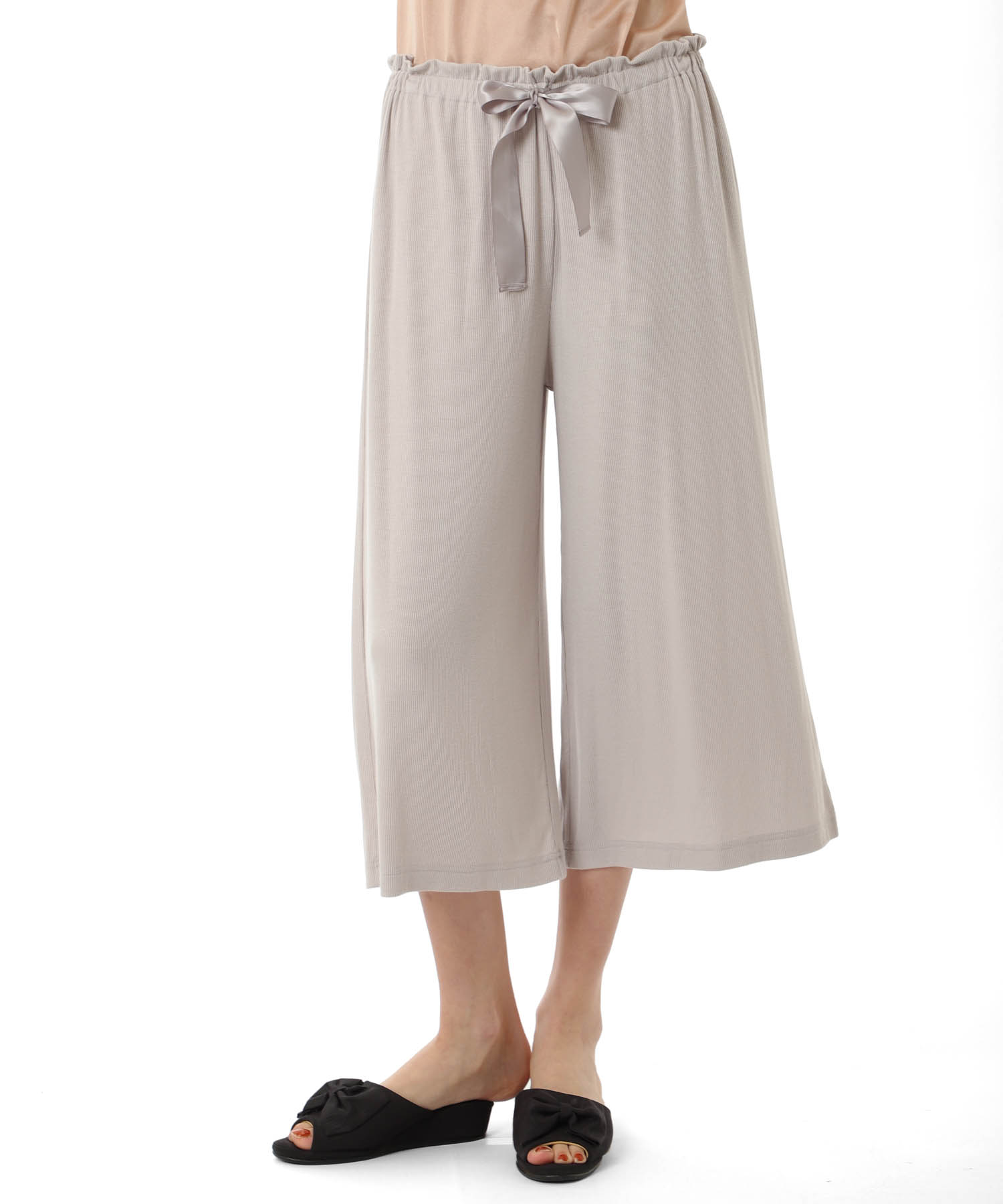 接触冷感リブニットパンツ