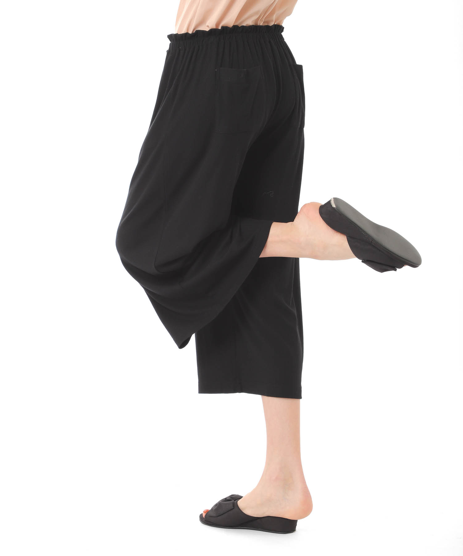 接触冷感リブニットパンツ_パジャマ&ルームウェア-ボトムス_ブラック_2