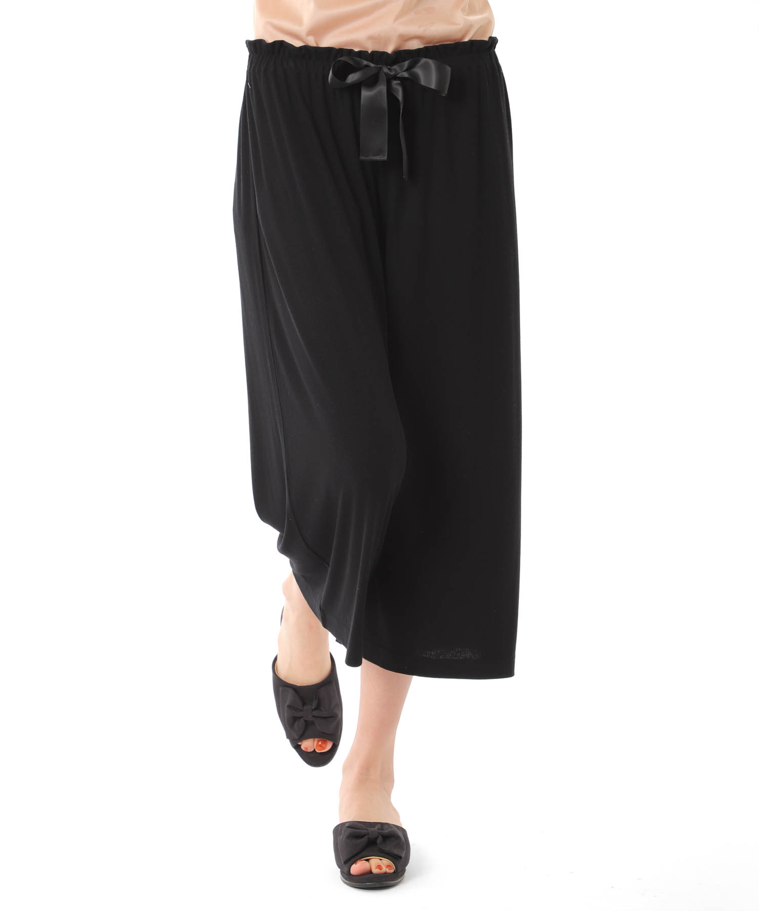 接触冷感リブニットパンツ