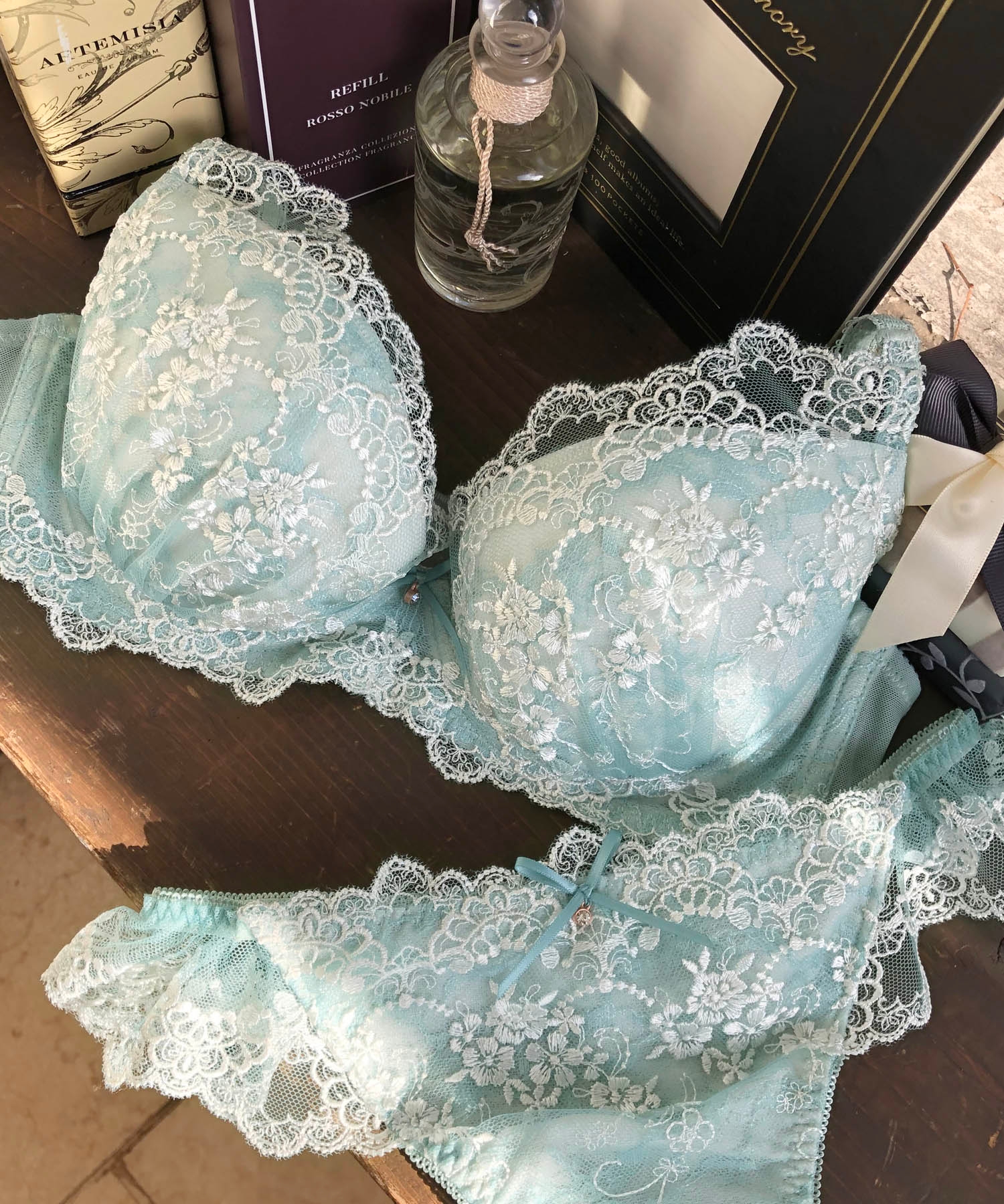 シャルロッテBcup-Ccup