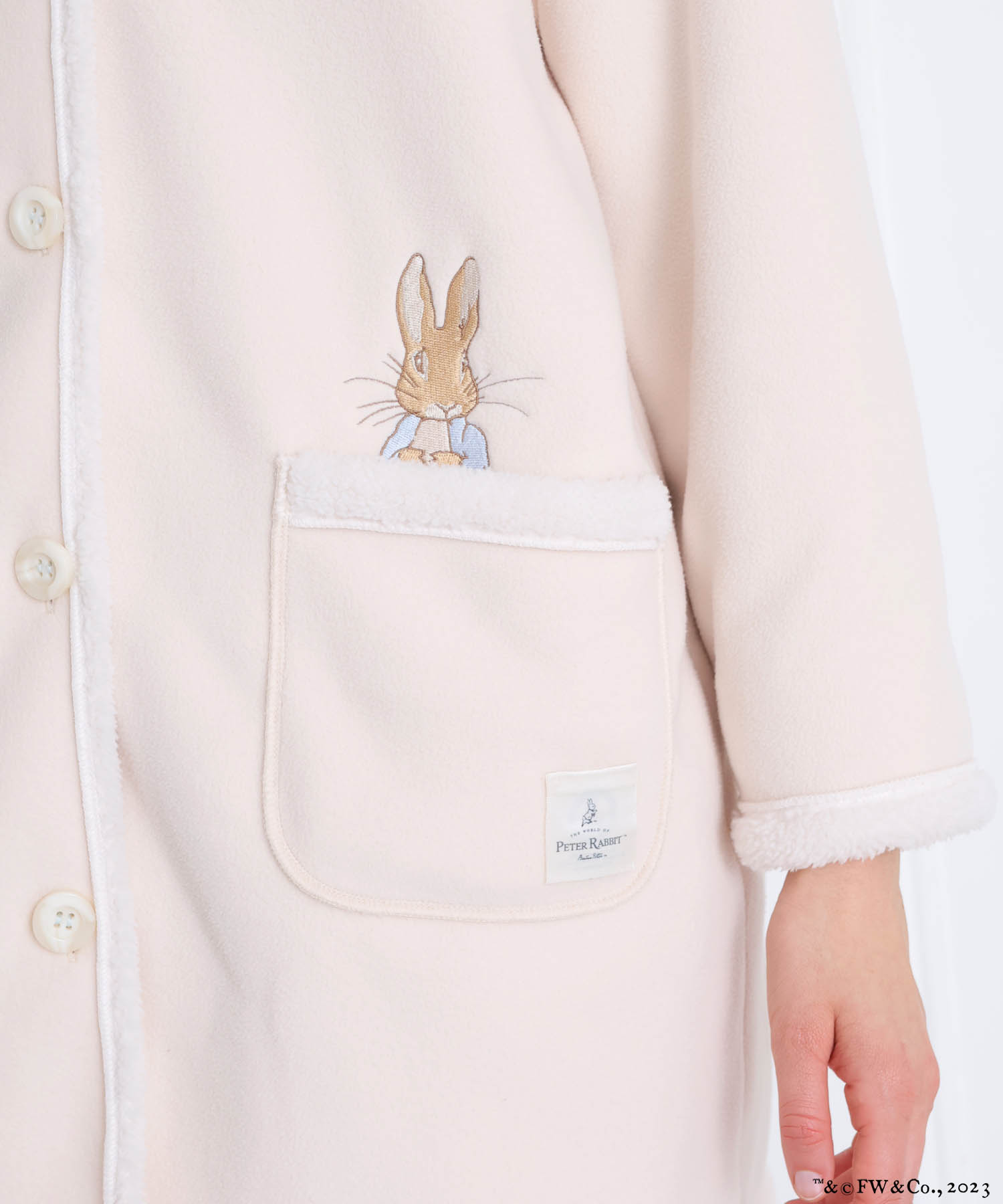 ピーターラビット™フリースボアガウン_パジャマ&ルームウェア-トップス-カーディガン・ガウン_アイボリー_5