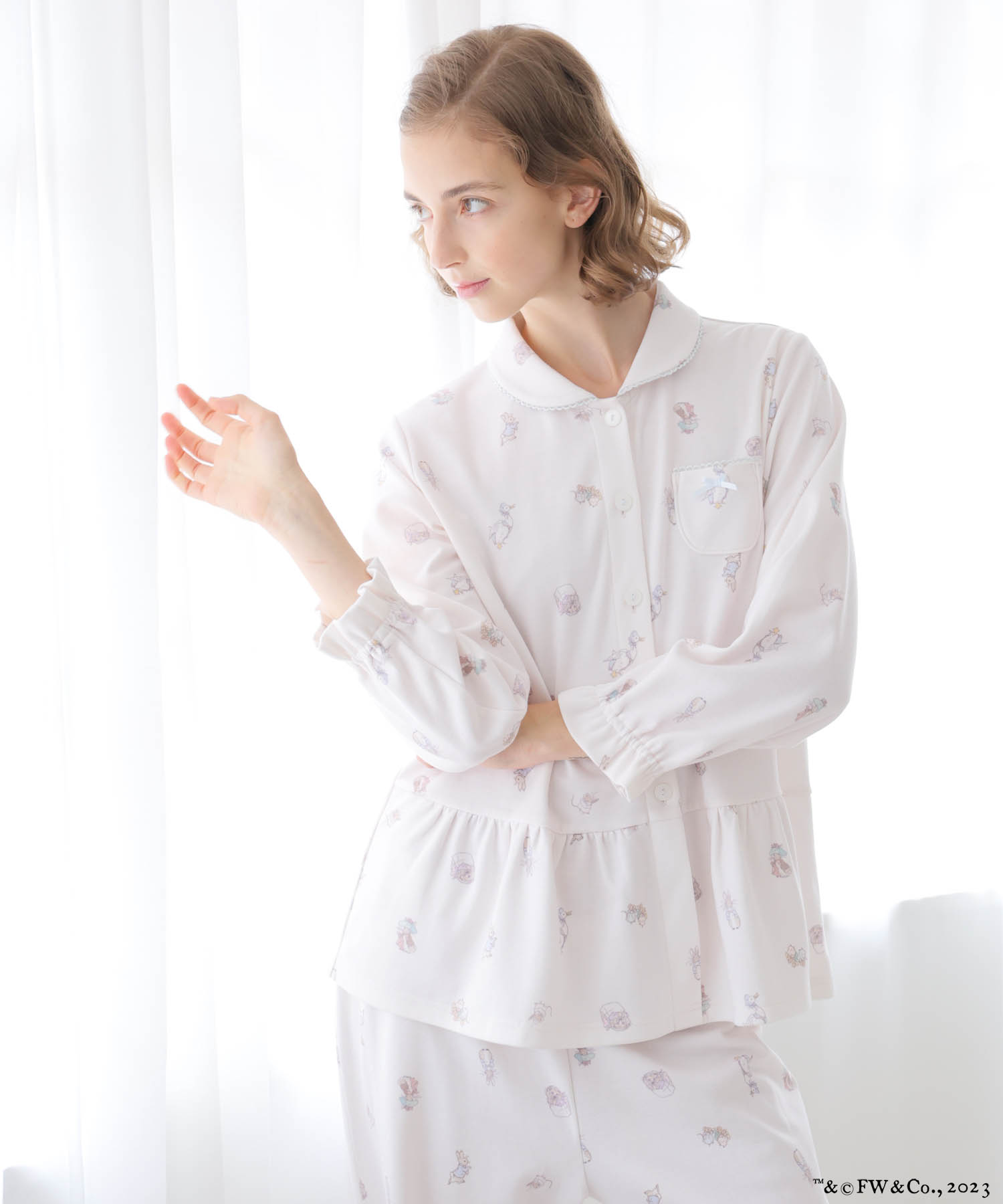 ピーターラビット™エアーニットペプラムパジャマ_パジャマ&ルームウェア-セットアップ_ホワイト_3