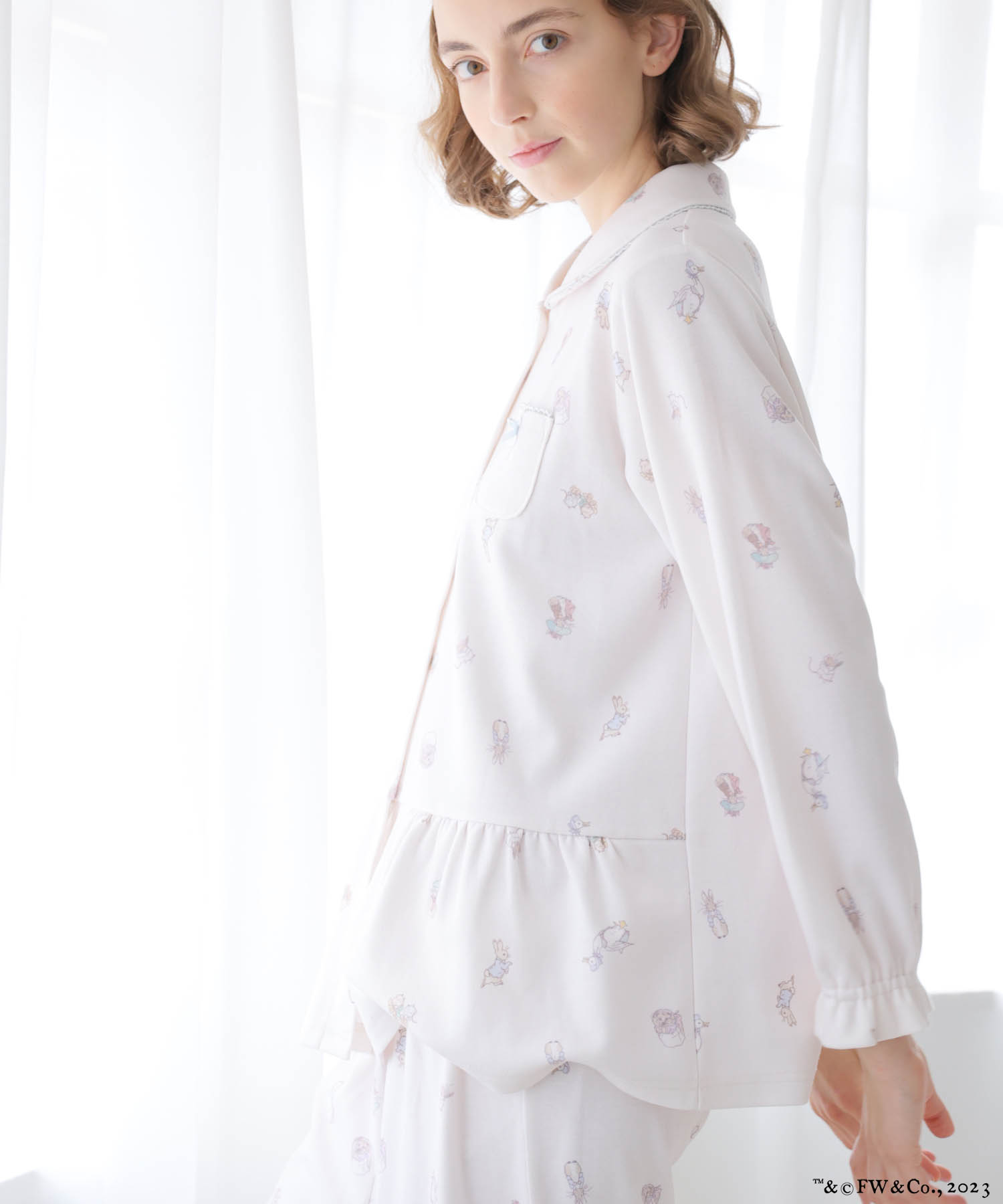 ピーターラビット™エアーニットペプラムパジャマ_パジャマ&ルームウェア-セットアップ_ホワイト_4