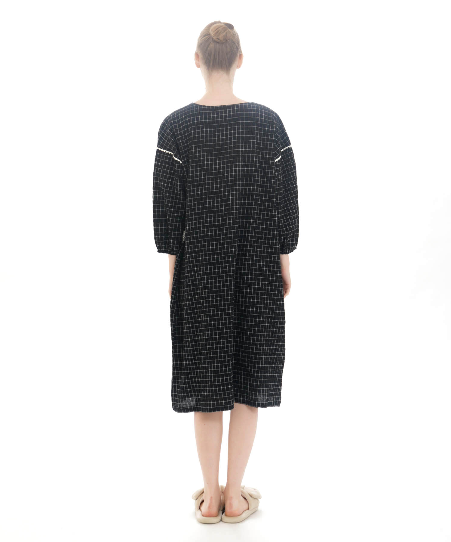 シャーリングボイルチェックワンピース_パジャマ&ルームウェア-ワンピース・ネグリジェ_ブラック_6