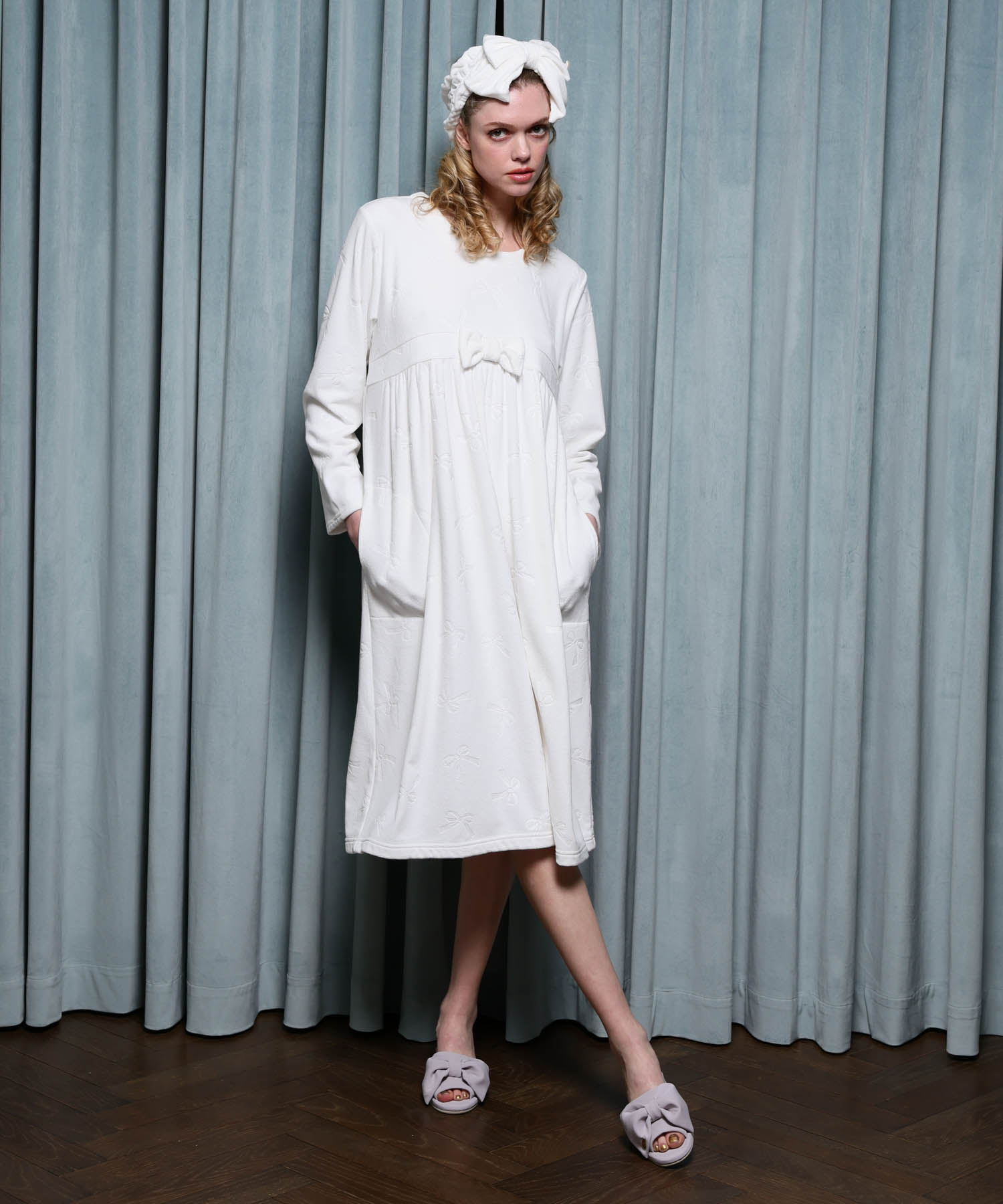 スノースムージーリボンエンボスワンピース_パジャマ&ルームウェア-ワンピース・ネグリジェ_ホワイト_1