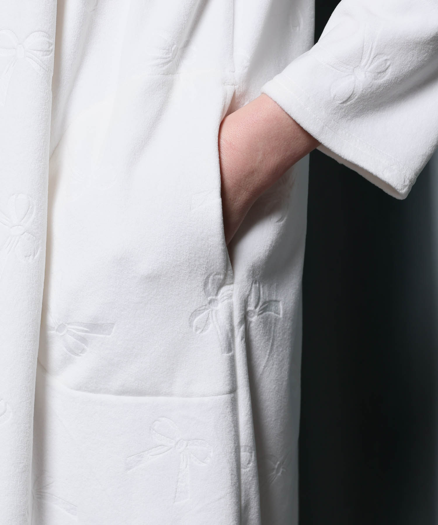 スノースムージーリボンエンボスワンピース_パジャマ&ルームウェア-ワンピース・ネグリジェ_ホワイト_5