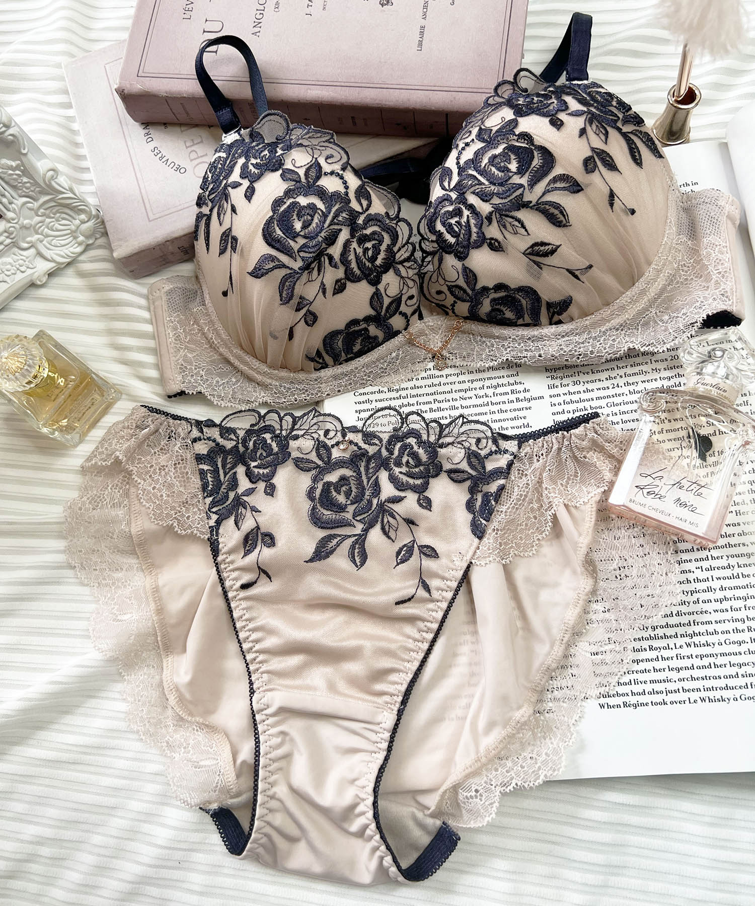 JADED LONDON Rhea レース ブルマー ショーツ 送料/関税込 JADED LONDON】Rhea レース ブルマー ショーツ ピンク※送関込