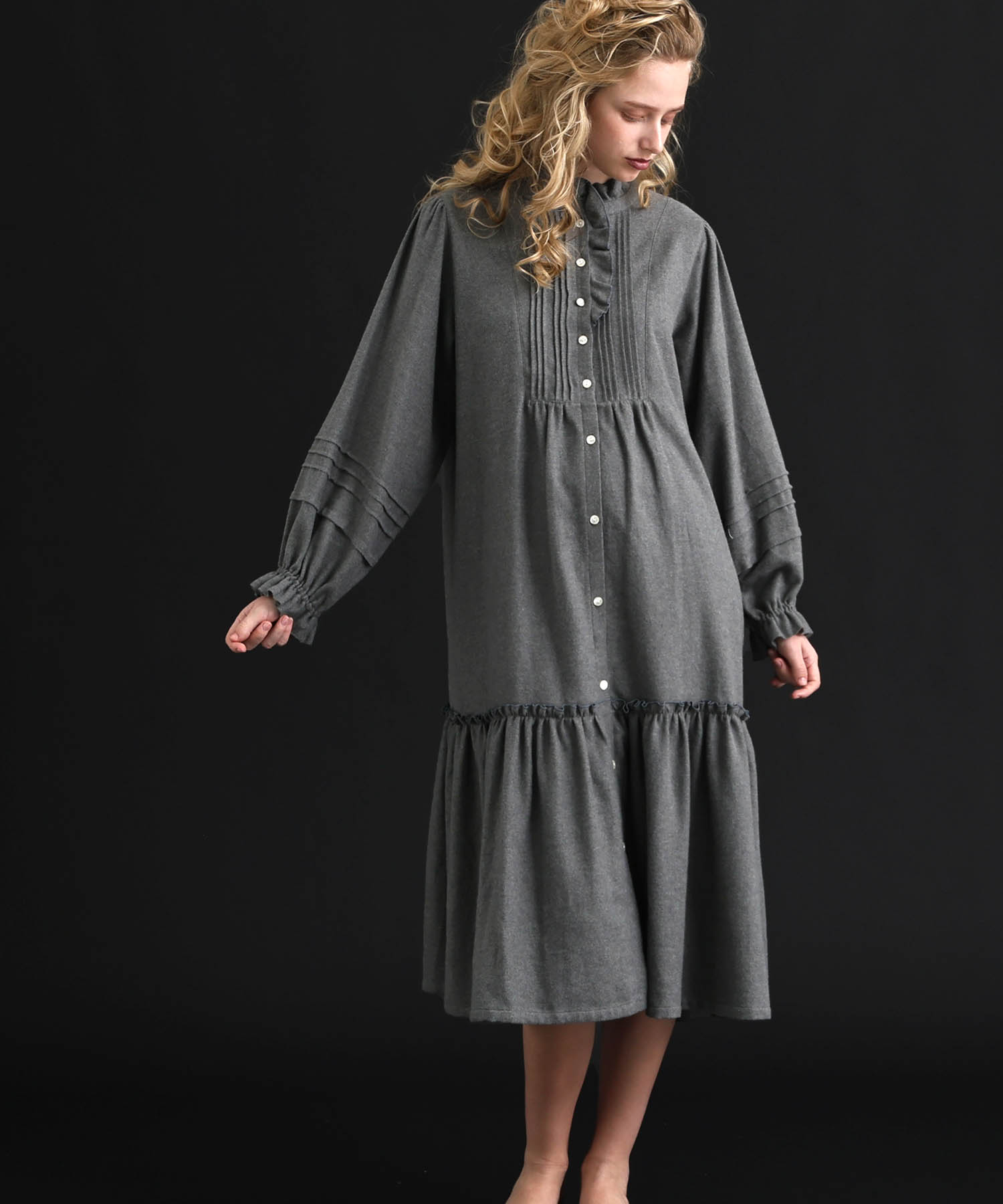 コットンフランネルシュクレフリルドレス_パジャマ&ルームウェア-ワンピース・ネグリジェ_チャコールグレー_1