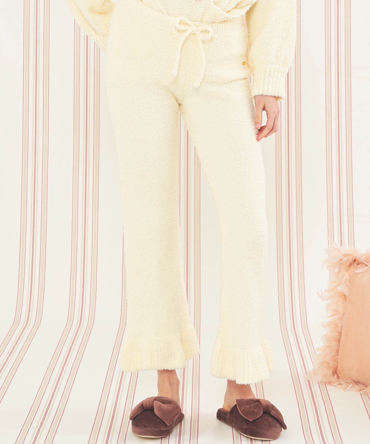 モールニットフレアパンツ_パジャマ&ルームウェア-ボトムス_クリーム_0