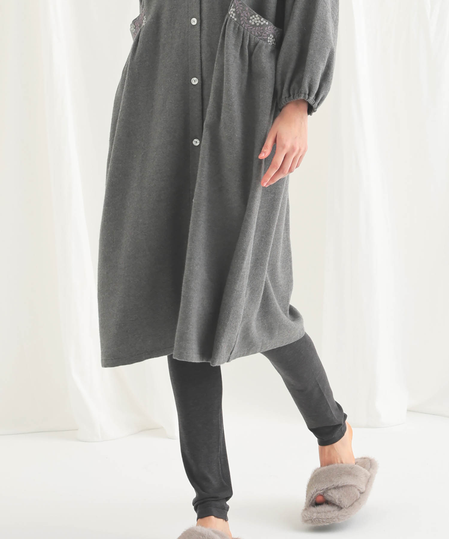 コットンフランネルウインターベリーワンピース_パジャマ&ルームウェア-ワンピース・ネグリジェ_チャコールグレー_5