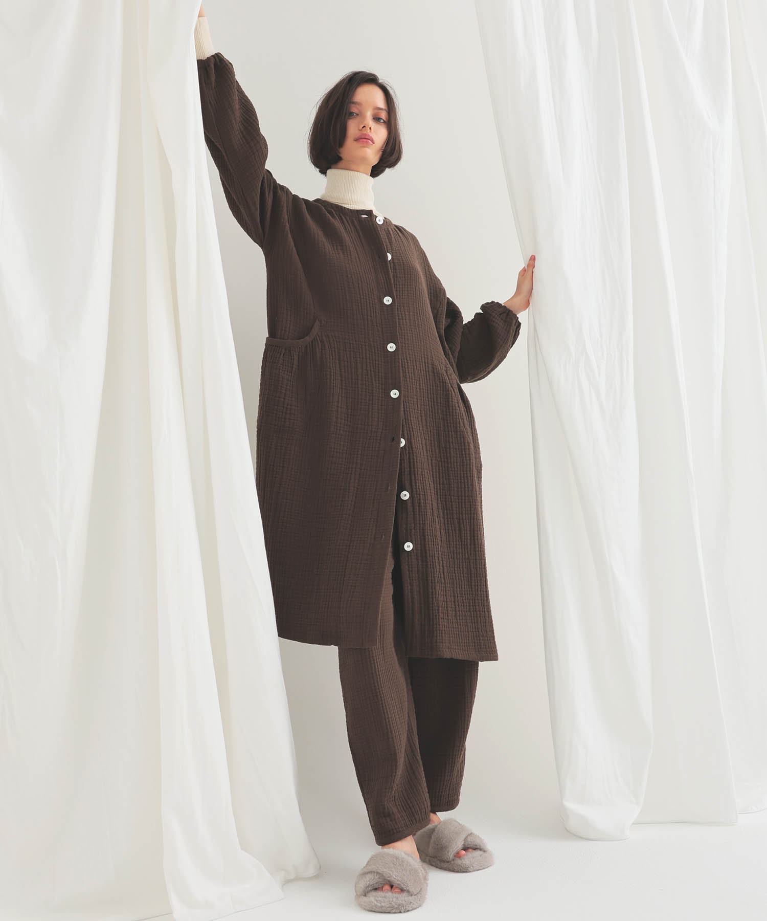 シュークリームガーゼ(R)4+ソリッドカラーパンツ_パジャマ&ルームウェア-ボトムス_ブラウン_5