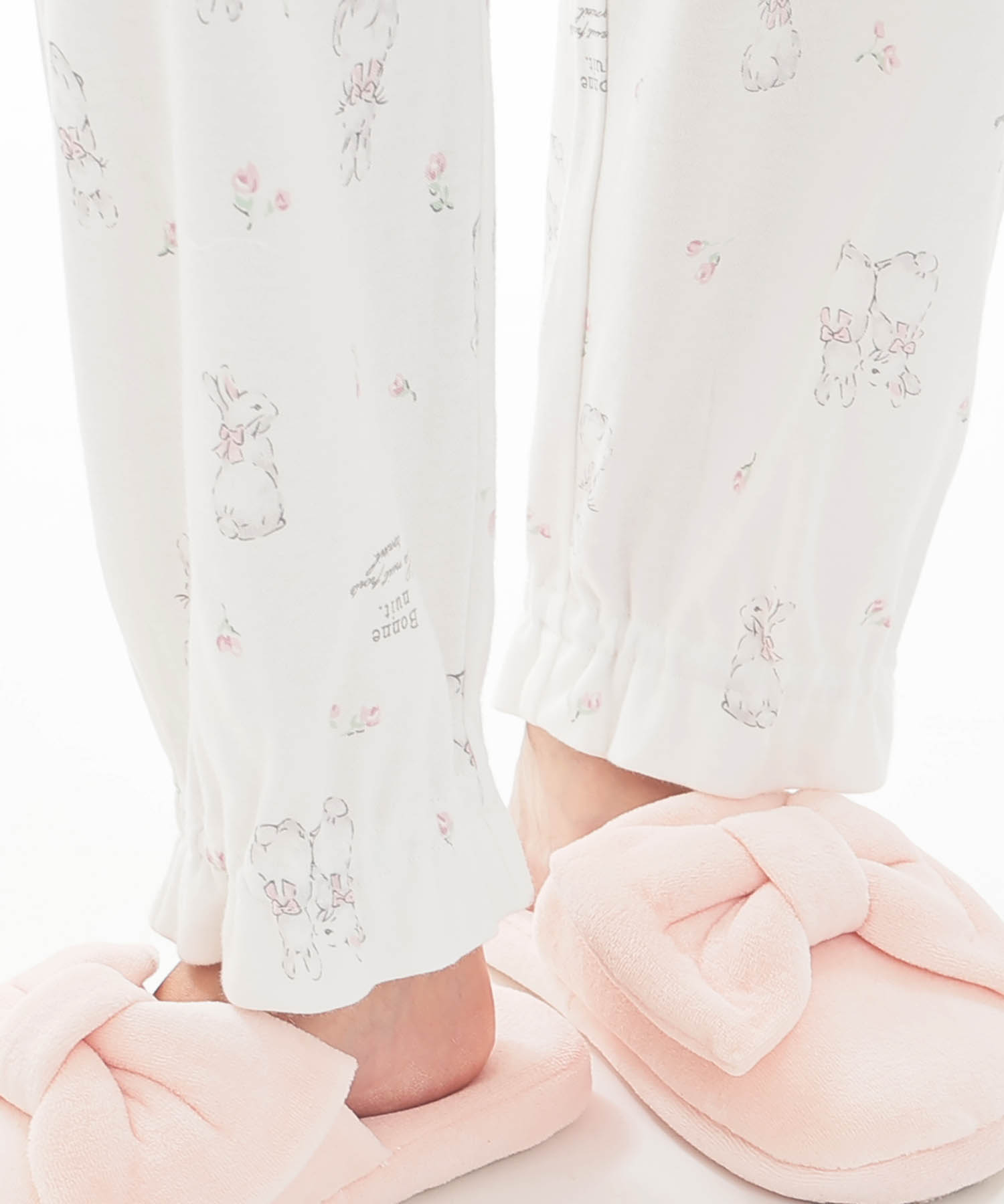 スムースうさぎローズフェミニンパジャマ_パジャマ&ルームウェア-セットアップ_ホワイト_7