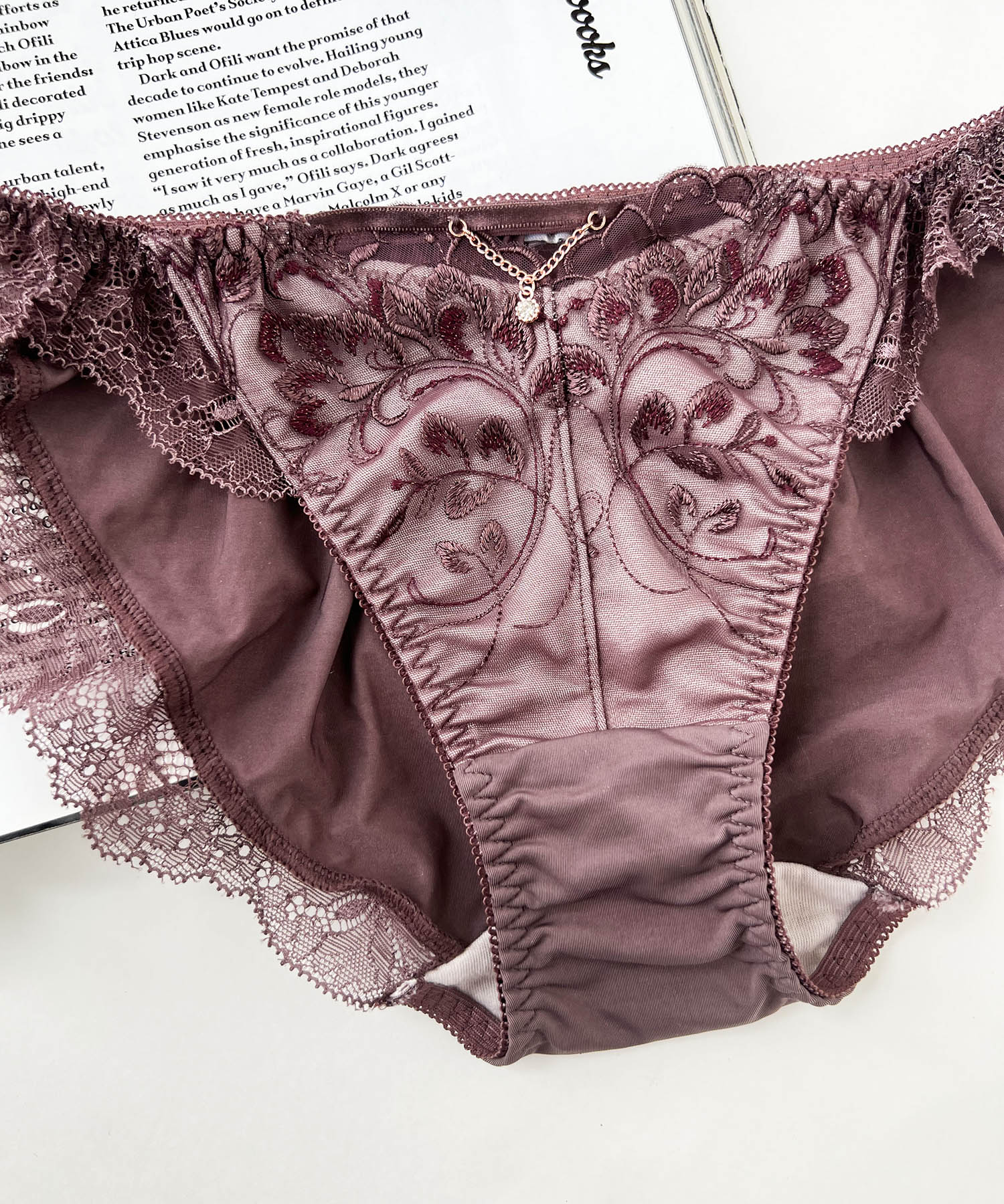 レジーナショーツ_ランジェリー・下着-ショーツ-スタンダードショーツ_ブラウン_2