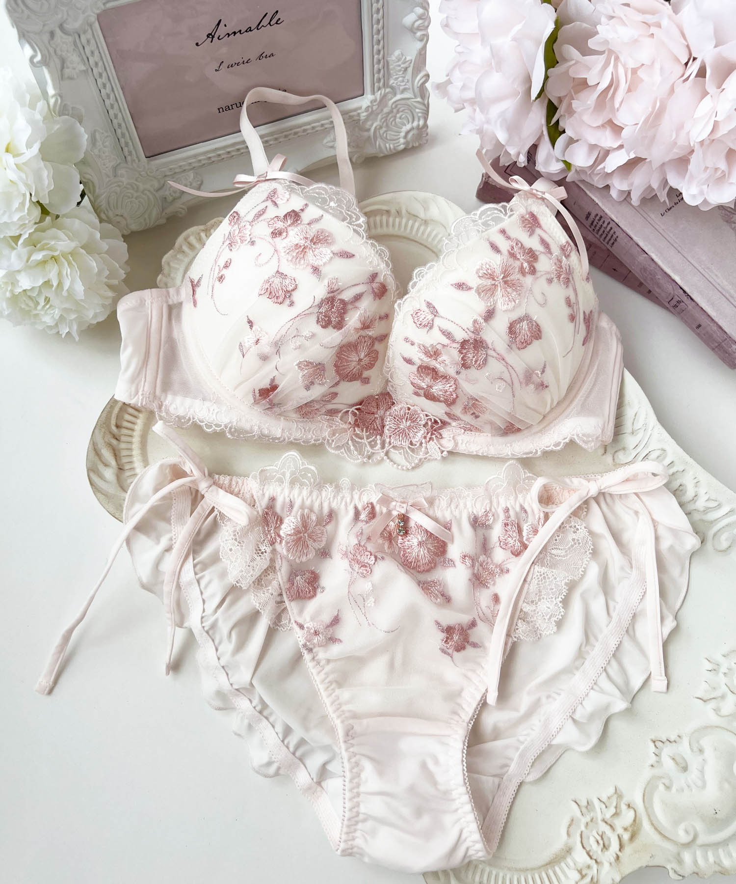 ナディアDcup-Ecup_ランジェリー・下着-ブラジャー-モールドカップブラ(Lワイヤー)_ピンク_0